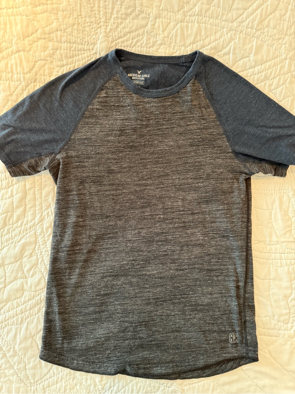 American Eagle Outfitters Men’s Short Sleeve Raglan Tee - Dark Gray/Blue